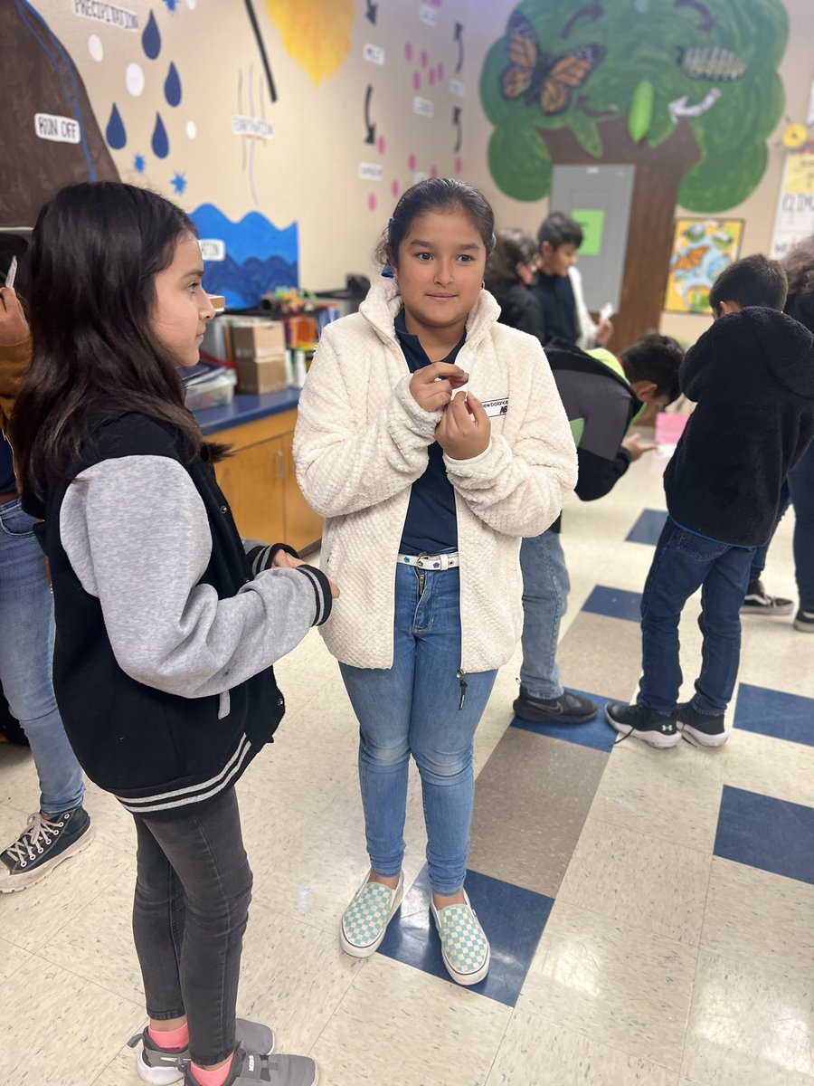 Ana Greenwood (@greenwood_ana) on Twitter photo Mrs. Johnson’s 5th graders reviewed key science concepts using <a href="/KaganOnline/">Kagan Publishing & Professional Development</a> 𝐐𝐮𝐢𝐳-𝐐𝐮𝐢𝐳-𝐓𝐫𝐚𝐝𝐞 in science lab! 100% student engagement! 🫶🏼🥳 <a href="/Sandyscilab/">Sandra Uresti DRE</a> <a href="/DRE_Hurricanes/">Dora Romero Elem</a> Mrs. Johnson’s 5th graders reviewed key science concepts using <a href="/KaganOnline/">Kagan Publishing & Professional Development</a> 𝐐𝐮𝐢𝐳-𝐐𝐮𝐢𝐳-𝐓𝐫𝐚𝐝𝐞 in science lab! 100% student engagement! 🫶🏼🥳 <a href="/Sandyscilab/">Sandra Uresti DRE</a> <a href="/DRE_Hurricanes/">Dora Romero Elem</a>