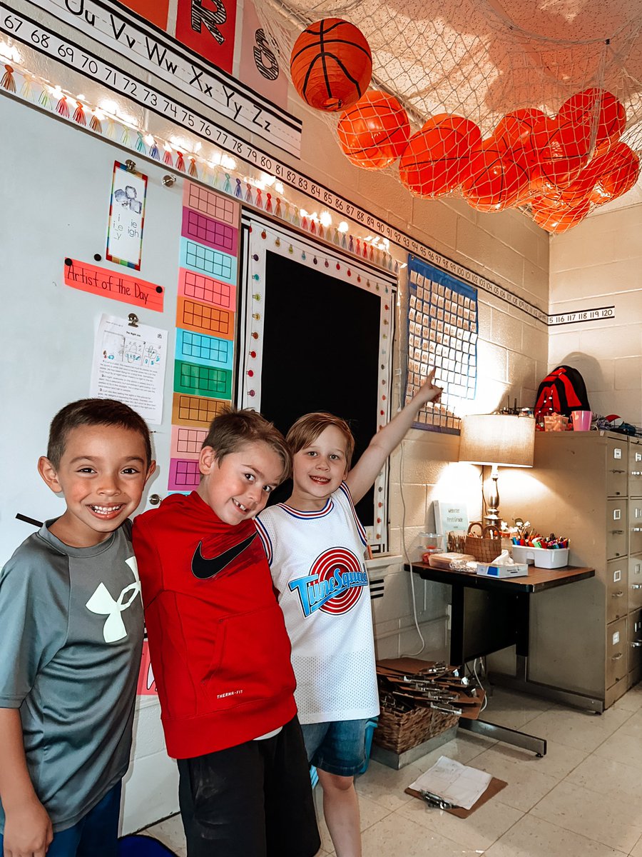 Ms. Woods’ World Changers tweet media