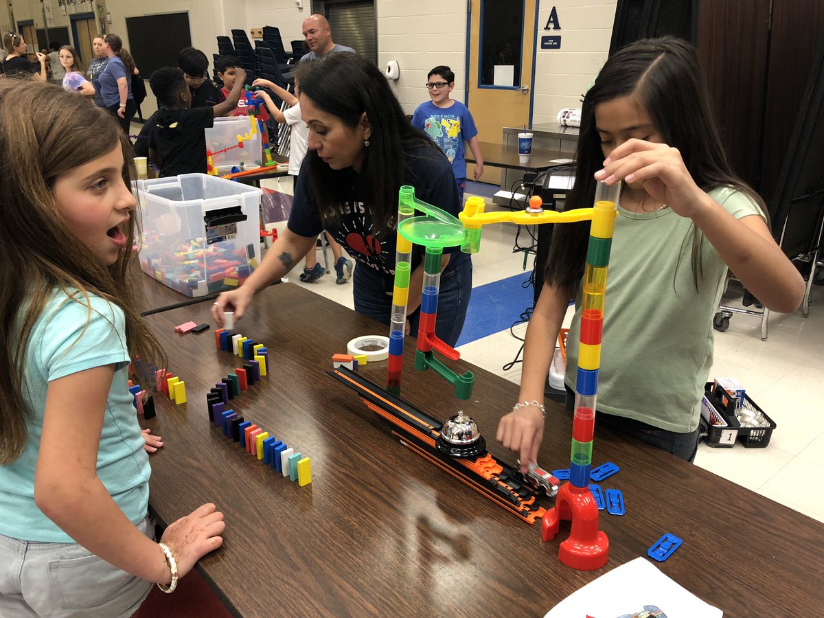 STEMsational_SA's tweet photo. @NISDHoffmann STEAM Night last week was a huge success! Planetarium, straw rockets, shooting stars, Sphero space races and so much more! Thanks to @NISDJonesSTEM and @NISDZachryCyber for sharing your love of STEM with the students and families. @NISDSTEMLabs https://t.co/0wCNRxQdZ2