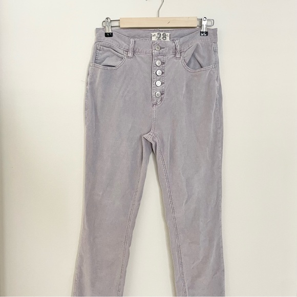 fireupqueen's tweet photo. So good I had to share! Check out all the items I'm loving on @Poshmarkapp #poshmark #fashion #style #shopmycloset #freepeople: https://t.co/uvN0P7vFZP https://t.co/2VdJxhdNzx