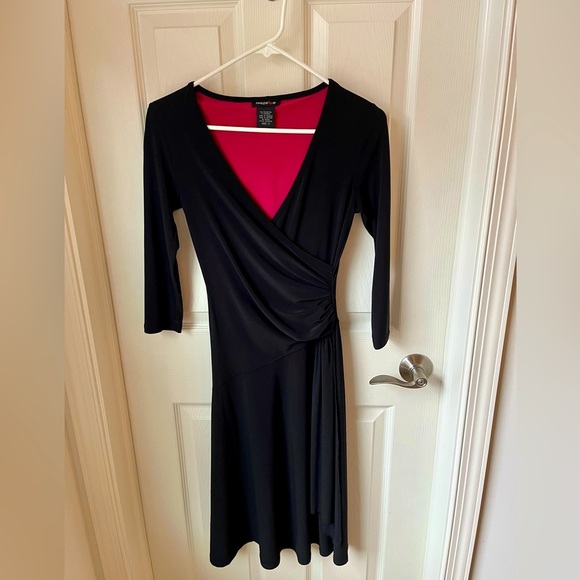 PlatformResale's tweet photo. So good I had to share! Check out all the items I'm loving on @Poshmarkapp from @currolynlj #poshmark #fashion #style #shopmycloset #teezeme #katespade: https://t.co/n0Fv9HoAGJ https://t.co/kd5CUtk3dW