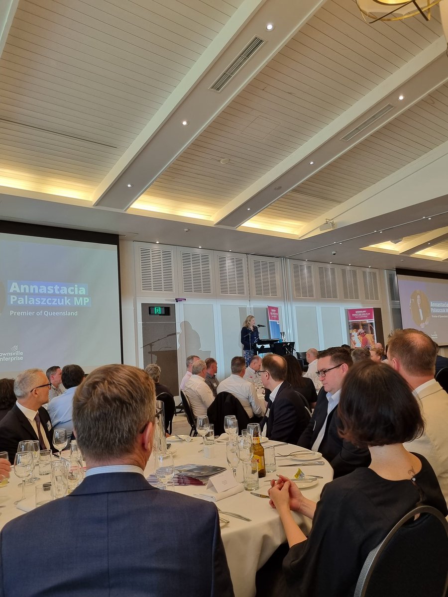 Huge day for North Queensland with the announcement <a href="/QldGov/">Queensland Government</a> will build the CopperString transmission line. On what this means for the region the Premier just said: "Townsville will be on the global map as a clean energy manufacturing superpower." YES 👏🌞