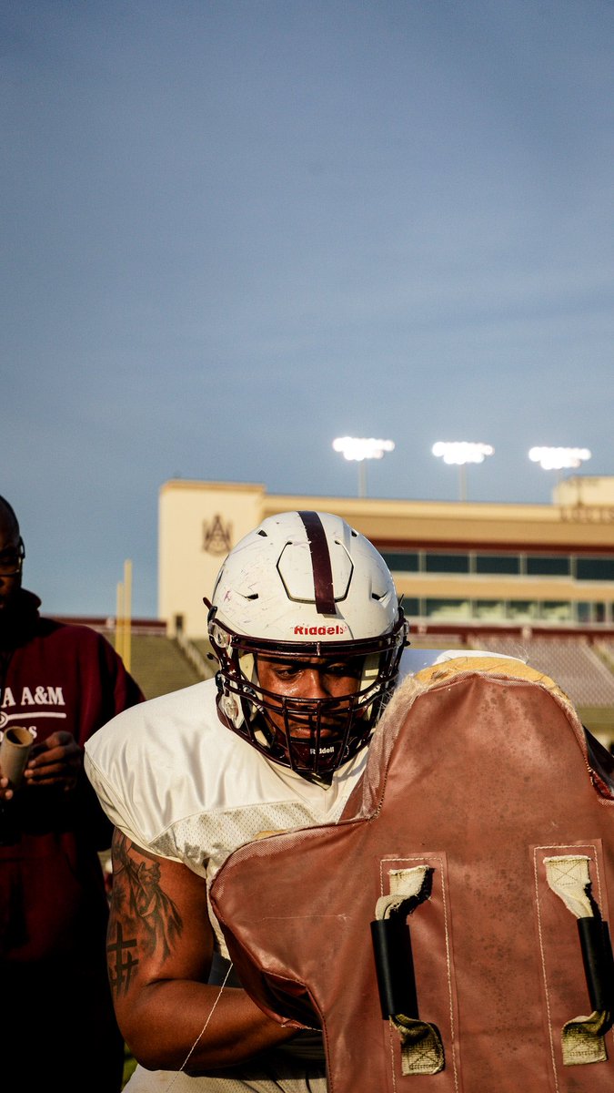 Practice Recap Earlier Today! 🐶
📸 - <a href="/JordanBrantle20/">Jordan (FILMEDBYJN)</a>