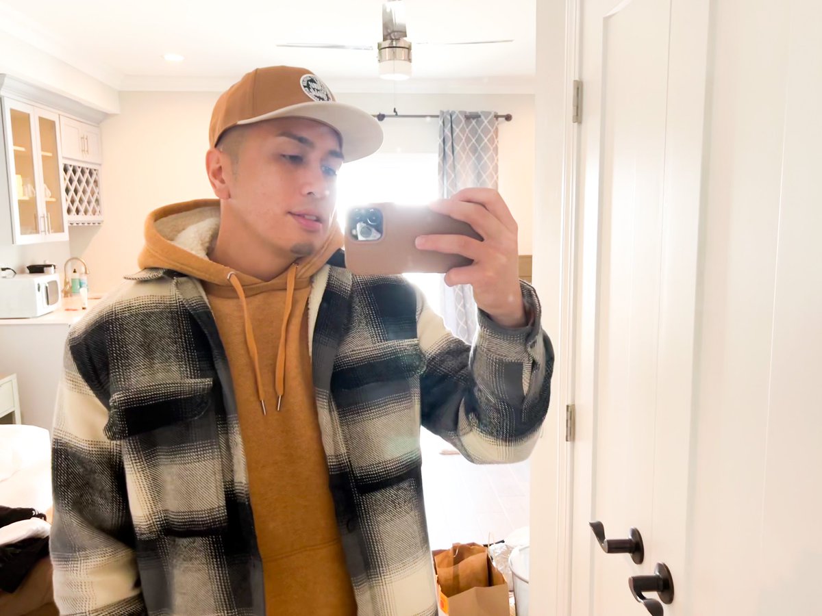 poly_asian's tweet photo. It’s about the outfits I could never wear in the sun back home #islandboy https://t.co/xlvFTFxR4X