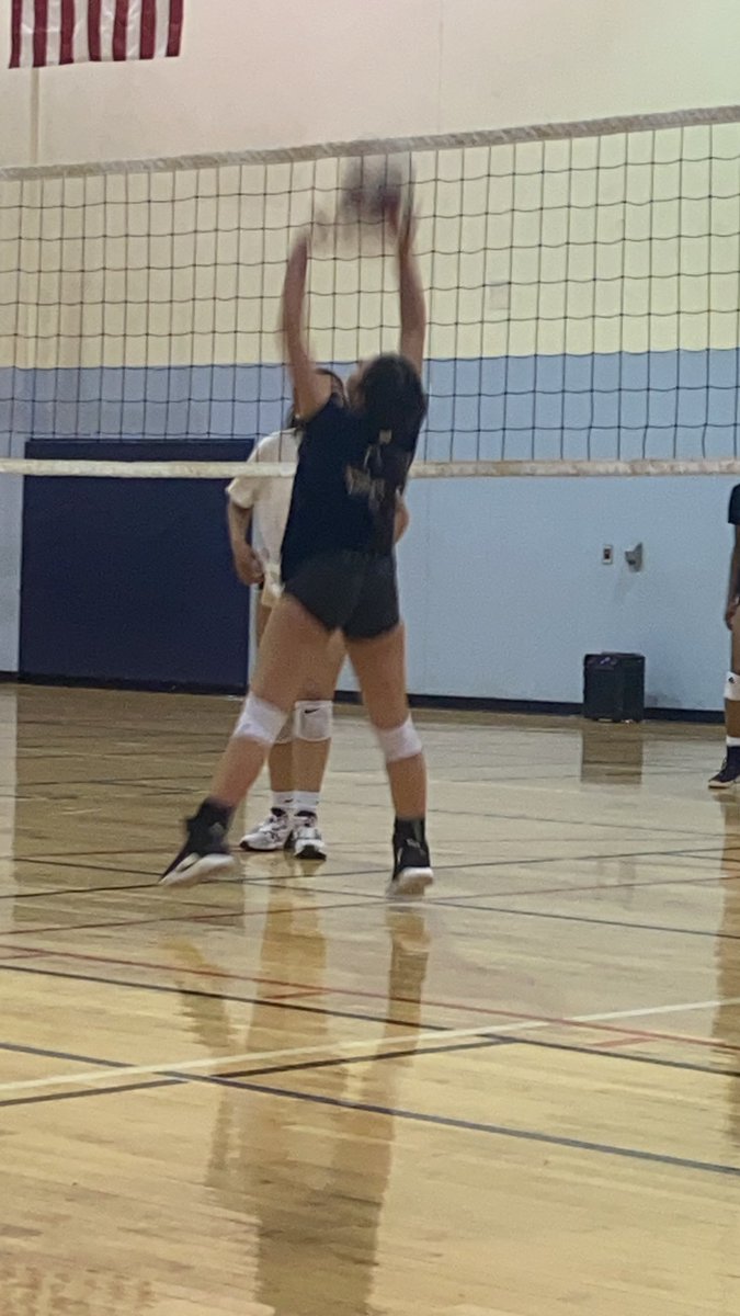Rzee32's tweet photo. Gonna be a busy month of volleyball. #TXP #teamTXP #GOTXPGO @1haze_ee @CMBJJBSLB @Prep1Athletes @YISDAthletics1 https://t.co/4llNIGyQt1