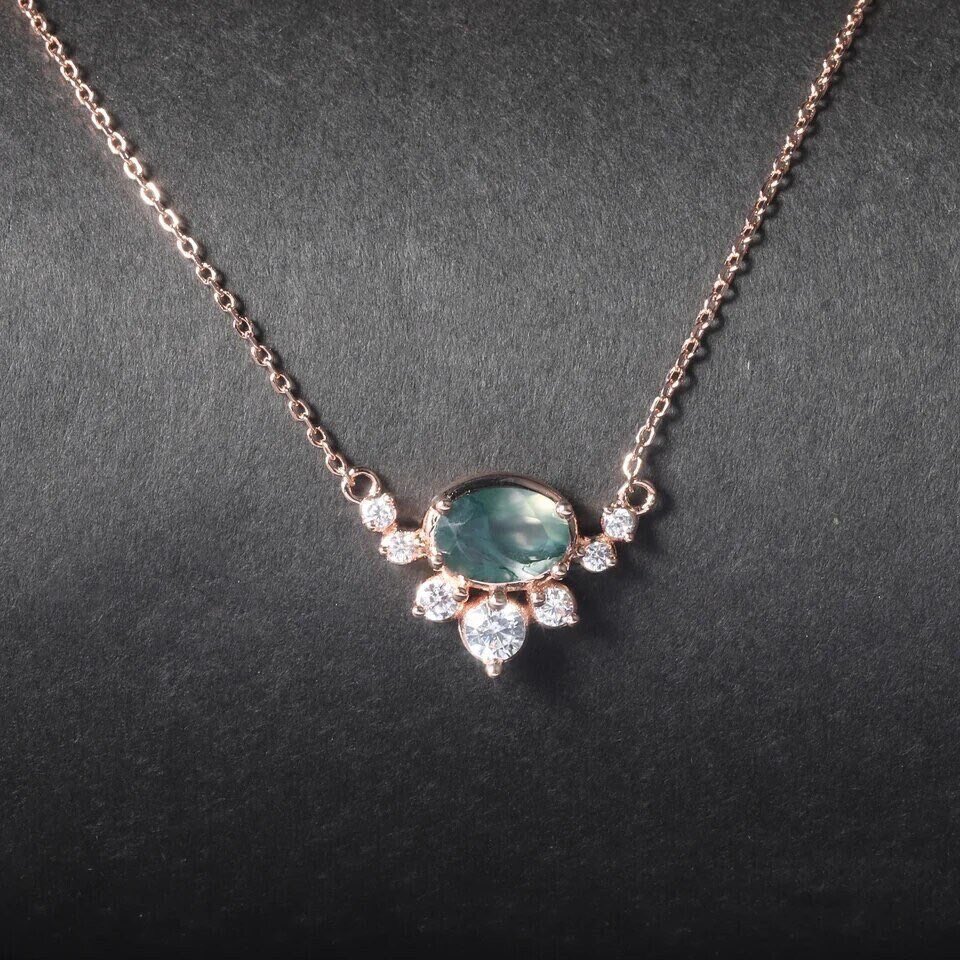 ShineBoutiqueD's tweet photo. Excited to share this item from my #etsy shop: Oval Cut Nautral Moss Agate Pendant Necklace in 925 Sterling Silver, Jewelry Gift For Her, Unique Moss Agate Necklace #agate #statementjewelry #mossagatejewelry #jewelrygiftforher https://t.co/CHANCZTxEr https://t.co/rv82ruq1yu
