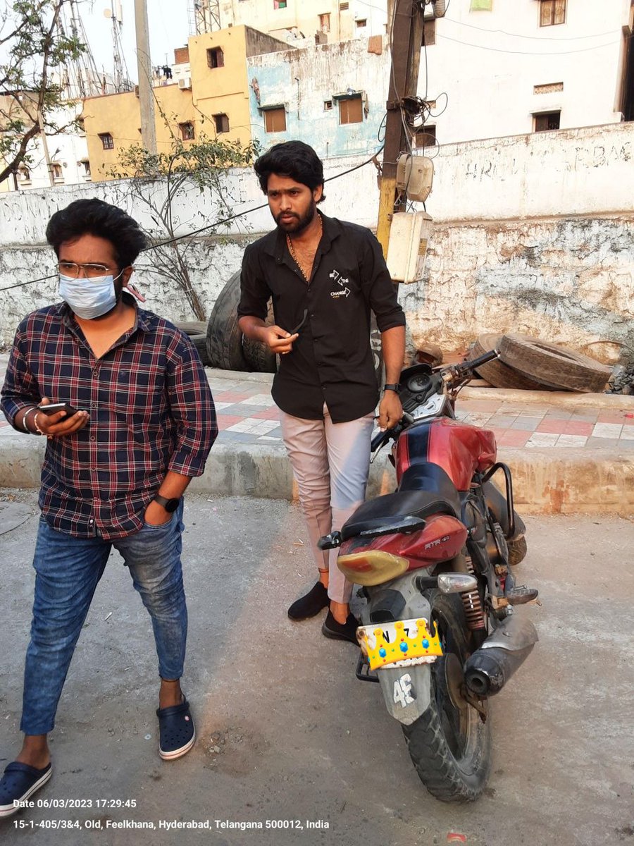 syncwithMSV's tweet photo. Ani rules matladeru malli 100/- badheru...
#trafficpolice #Hyderabad https://t.co/FlgNoVwgix