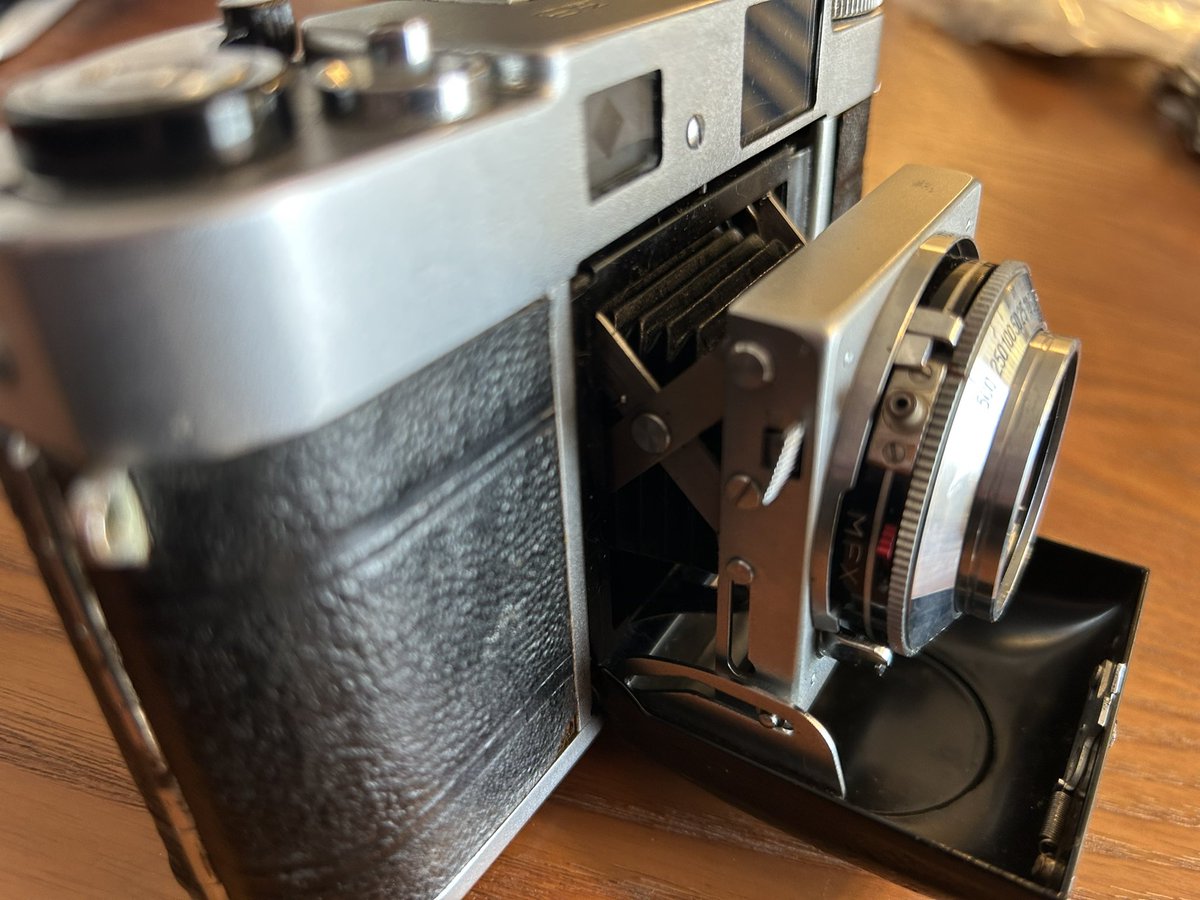 shibaxmako's tweet photo. アルコ35というスプリングカメラを手に入れました。
#アルコ35 #Arco35 #フィルムカメラ #film https://t.co/CQ5W6LZ8wg