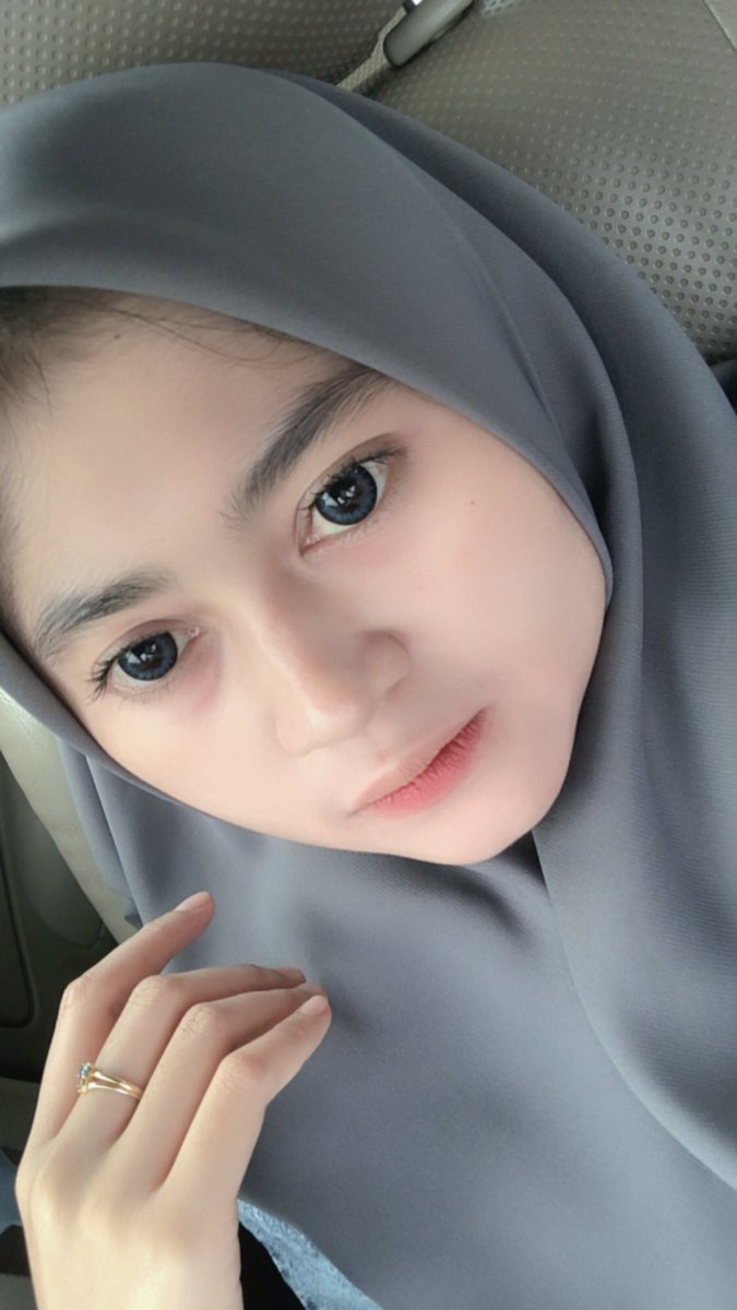 firdhasafitri2's tweet photo. 👀 https://t.co/RtOfWQcysv