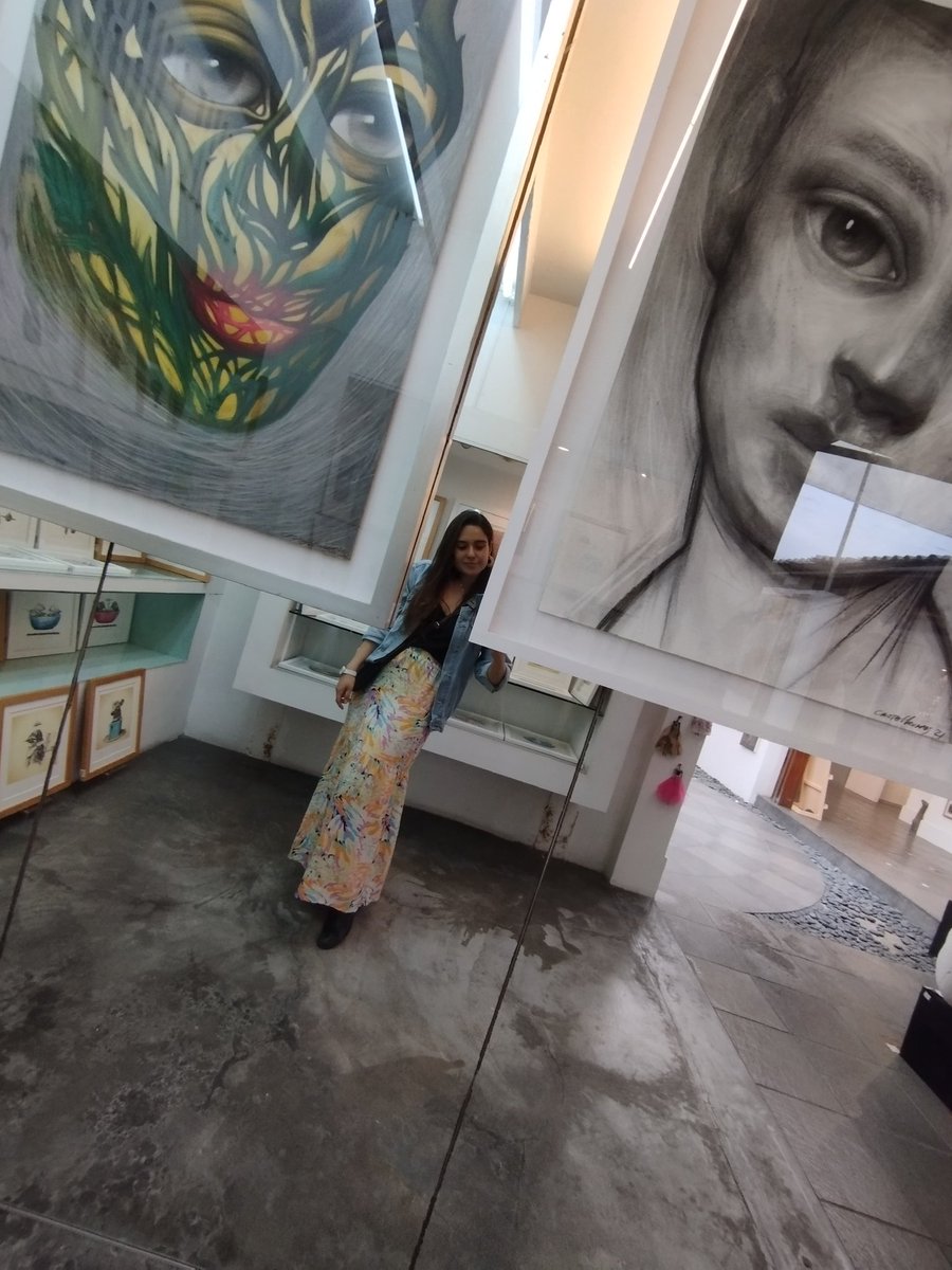 saralarcon_art's tweet photo. Art is all around us - we just have to know where to look 🔻 https://t.co/IKK95Yq4I5