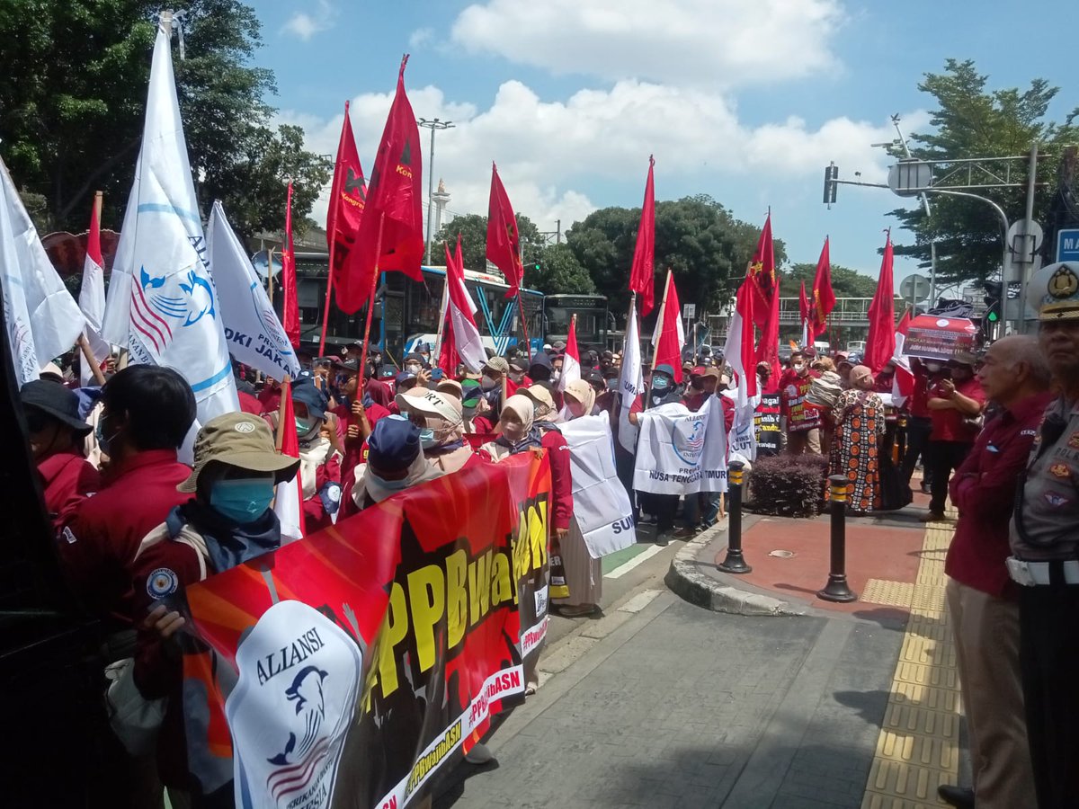 ETA_SWEETY's tweet photo. #PPBgoAsN
@puanmaharani_ri
@DPR_RI @brsdm_kp @ipkani @kkpgoid @HermanKhaeron @kkpgoid https://t.co/uadtrBY2uE