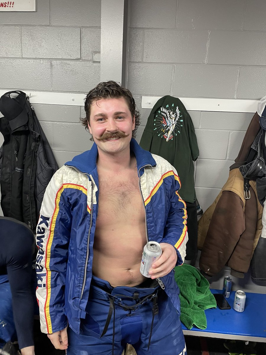 Monarchs add a couple 7-1 and take a 2-1 series lead. Game 4 goes Saturday in Grenfell. Shots 45-28 Narchs. Mr.Mustache with the #kawasaki player of the game #gonarchs #narchnation #QVHHL