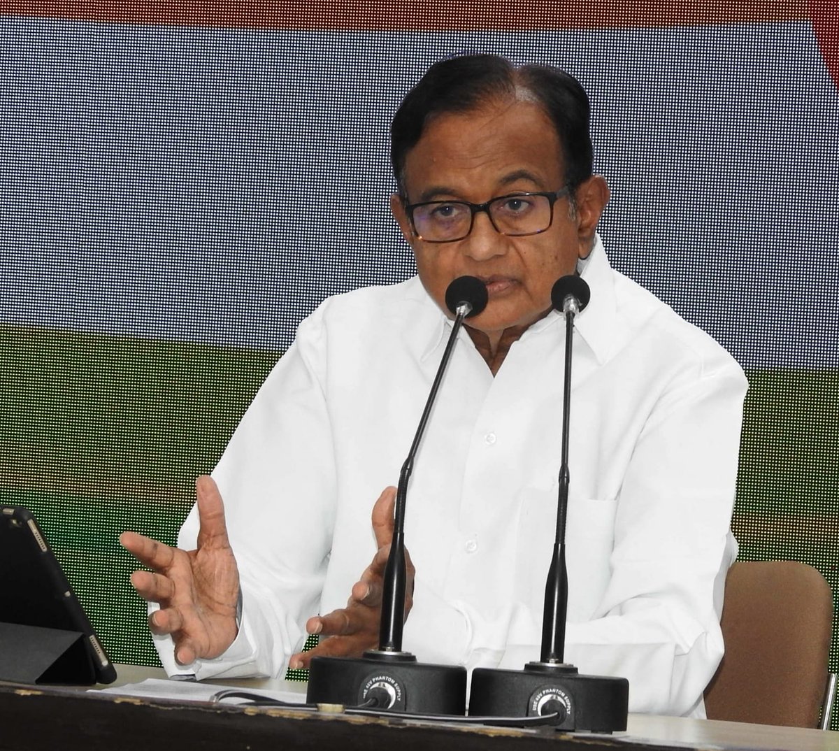 ians-on-twitter-former-finance-minister-pchidambaram-lambasted-the