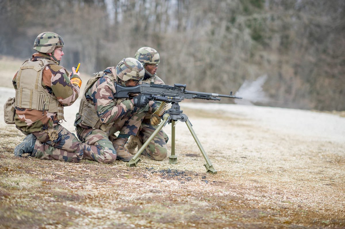 1er_ra's tweet image. Nos rapaces 🦅 de la 2e batterie poursuivent leur montée en puissance opérationnelle ! Toujours #ÀLaHauteur, ces Fusiliers relèveront prochainement leurs camarades sur les différents théâtres ! #ToujoursEtPartout #SoldatsDeLaNation