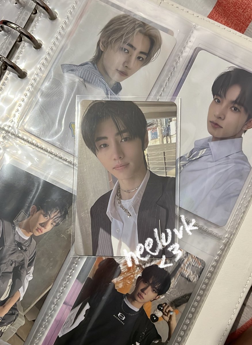 heeluvk's tweet photo. 📩: #from0823 @jenhaulz 

hiiii, i got my nth sunghoon pc! it was safe nung dumating so thanks din sa couriers! it's giving me a Cio Ongpauco vibes t^t kINIKILIG AKO PANINDIGAN MO'KO SELLER 😭 ilysm ><

#teqheeladiaries 🫧 https://t.co/KCef0RUZll