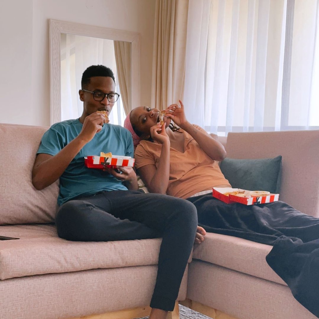 KFCinKenya's tweet photo. It's giving love at first crunch. ππ
#ItsCrunchTime #StreetwiseCrunch https://t.co/01d4qKzUKg