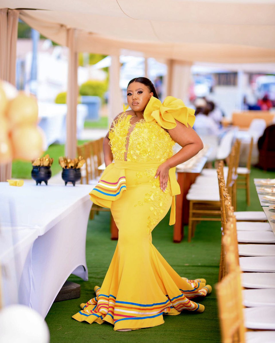 Mmereko wa matsogo aka…💛 

Instagram.com/hotogadicreati… 🙏🏾