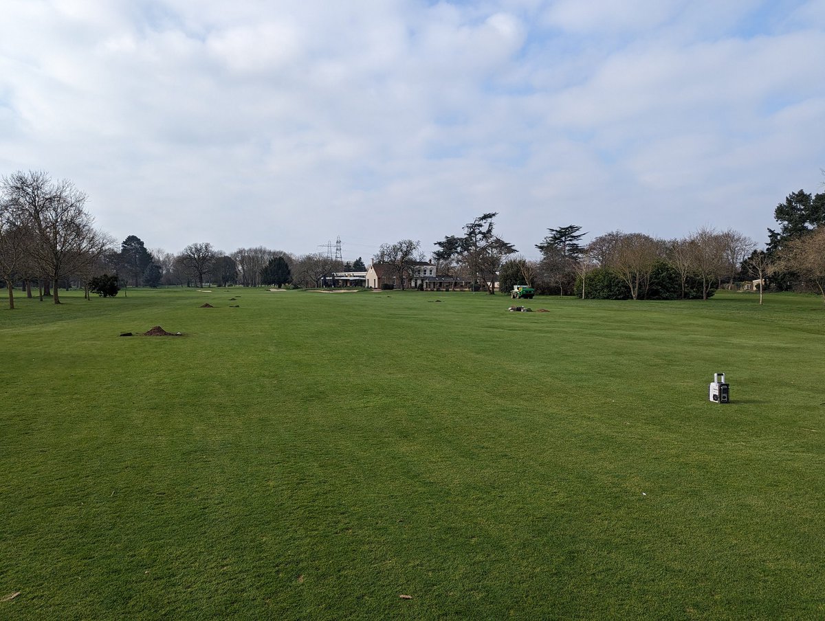 D_J_Snell's tweet photo. Great to see phase 2 of the IC conversion at Ashford Manor GC nearly complete and catch up with @MGTurf last week. @rainbirdgolfuk @lwsirrigation #rainbird #irrigation https://t.co/7An4rLP1un