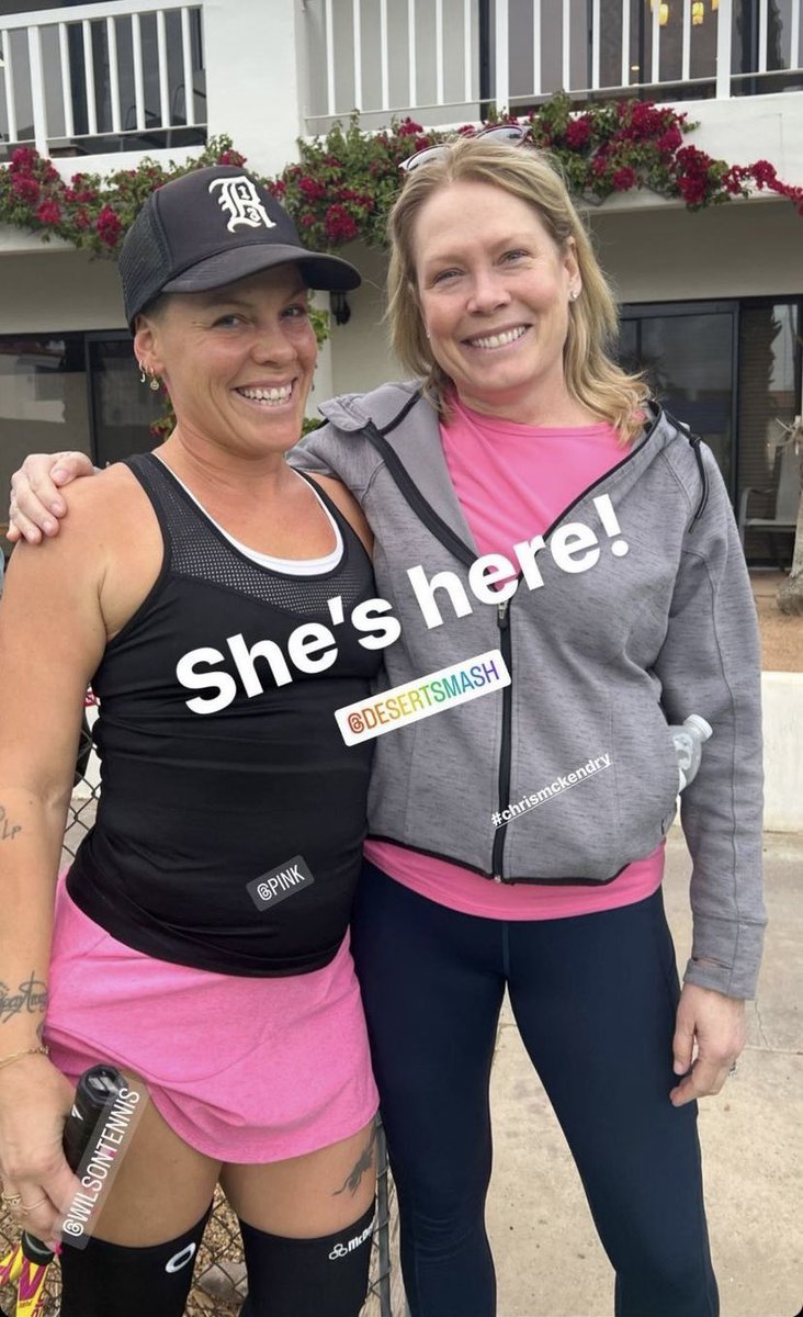 Is anyone lucky enough to be going to this? I really want to see @pink play some tennis! <a href="/DesertSmash/">Desert Smash</a> I hope some footage is released. 💞