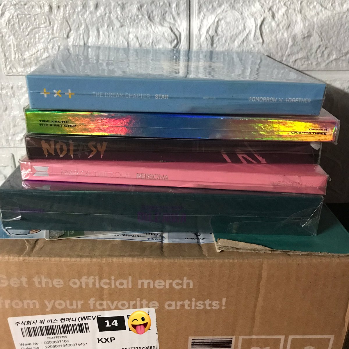 kkeonhwo's tweet photo. ෆ surprise unsealed album giveaway ﹆ ໑ 

໑ block @/kpopjagiyaph
໑ rt &amp; like
໑ drop proofs with #CANCELKPOPJAGIYAPH 
໑ 2 winners only = each winner will choose only 1 unsealed album below (bawal sa maarte kasi may dents iba)

ends: tba https://t.co/hxdjqq89B0