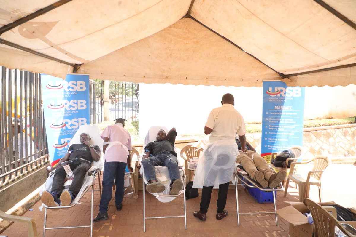 URSBHQ's tweet photo. Every blood donor is a life saver because the gift of blood makes a big difference to someone’s life.

URSB 🤝 Mengo Hospital/Rotary Blood Donation Drive happening now at Georgian House &amp; our Head Office UBFC in Kololo. We appreciate all who heeded to our call #URSBCares #IWD2023 https://t.co/pcMDtavalL