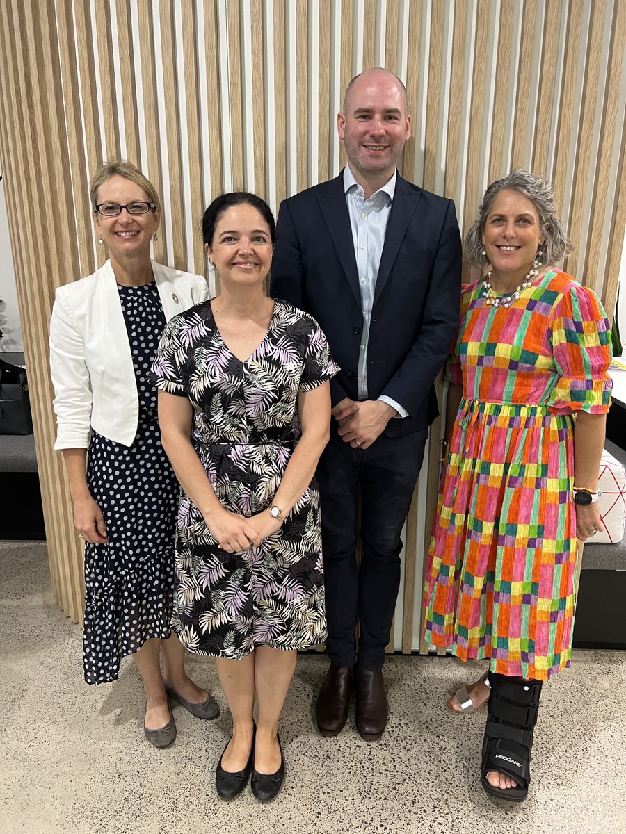 Wonderful catch-up w industry CEOs, covering key focus areas incl decarbonisation, embodied energy, circular econ,  infra pipeline, procurement & productivity, D & I & more. Catching up in person & online @AinsleyBSimpson @rooney_davina @Adrian_J_Dwyer @MichaelKilgari2