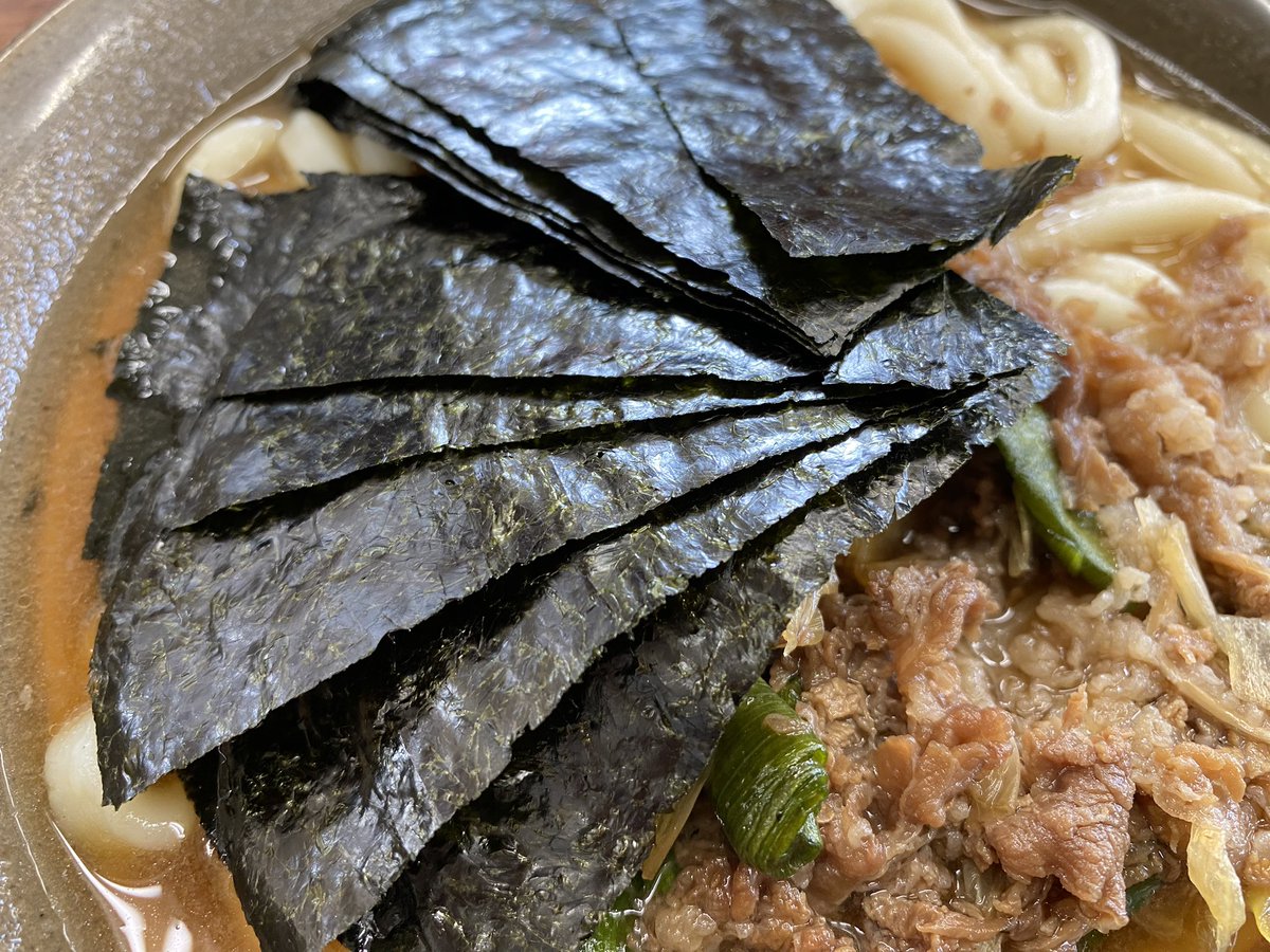 INDIGO3752's tweet photo. 初花巻海苔 と肉　#牧のうどん https://t.co/a5sRRF196a