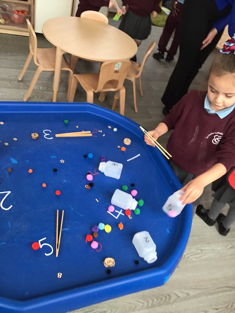 CharlesPrimN's tweet photo. Maths inspired tough tray this morning in nursery. What number can you find? Can you use the tweezers? #StChEYFS #StChMaths ⭐️☺️ https://t.co/N7CerhJvzB