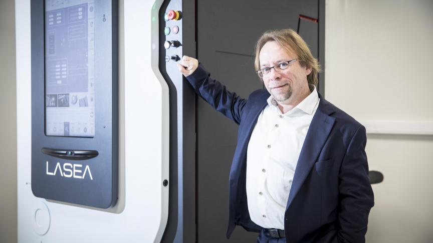 👏 Félicitations à l'entreprise <a href="/Lasea1/">LASEA</a> qui affiche une belle croissance et qui n'a cessé de grandir au cours de ces 10 dernières années ! 🚀  
Actu de Mathieu Colinet à lire ici 👇
lesoir.be/499183/article…
<a href="/latraversee/">Mathieu Colinet</a>