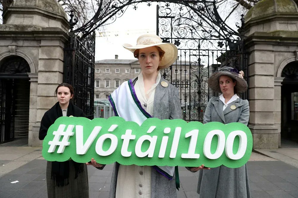 JctHistory's tweet photo. Looking for resources for #InternationalWomensDay2023?
➡️ LO 2.9
➡️ LO 2.10
🔗Mná 100 https://t.co/Vq1C0gPcue 
🔗Vótáil 100 https://t.co/AxzDuyHP37
🔗The Suffrage Movement https://t.co/WbbDCbtLpa
🔗@NARIreland https://t.co/vz2chL9b9m
https://t.co/34KcTxOdfi https://t.co/bD8Wh1zUxH