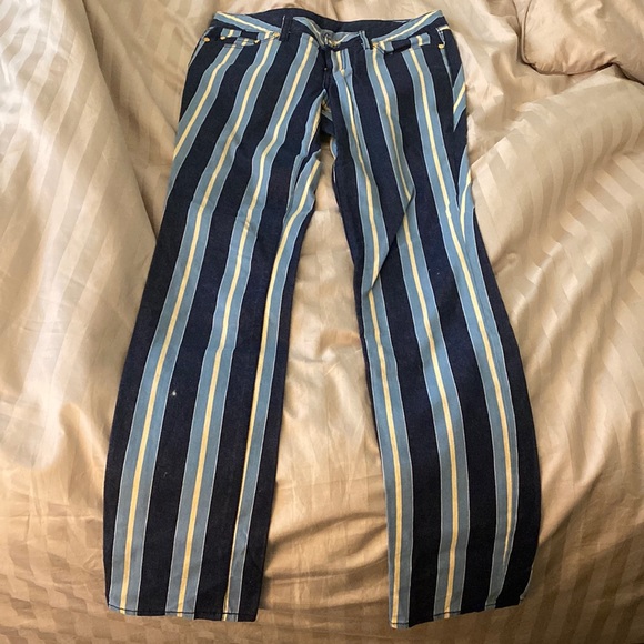 cprincern2's tweet photo. So good I had to share! Check out all the items I'm loving on @Poshmarkapp from @Sadie1Jewel #poshmark #fashion #style #shopmycloset #harleydavidson #toryburch #klutz: https://t.co/KJXt4wvGfB https://t.co/4IosumhvCg