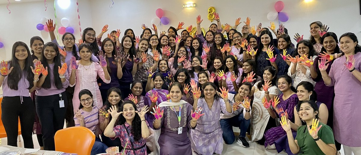 gayatrid0707's tweet photo. Had a fun and relaxing session with these beauties at a corporate workshop yesterday. Celebrated Holi and Women’s Day 🥳 DM me if you would like to have any such activity. 
#art #painitng #paintingworkshop #studiogaya3 #pune #groupworkshops #corporate #womensday https://t.co/2KX1malOLJ