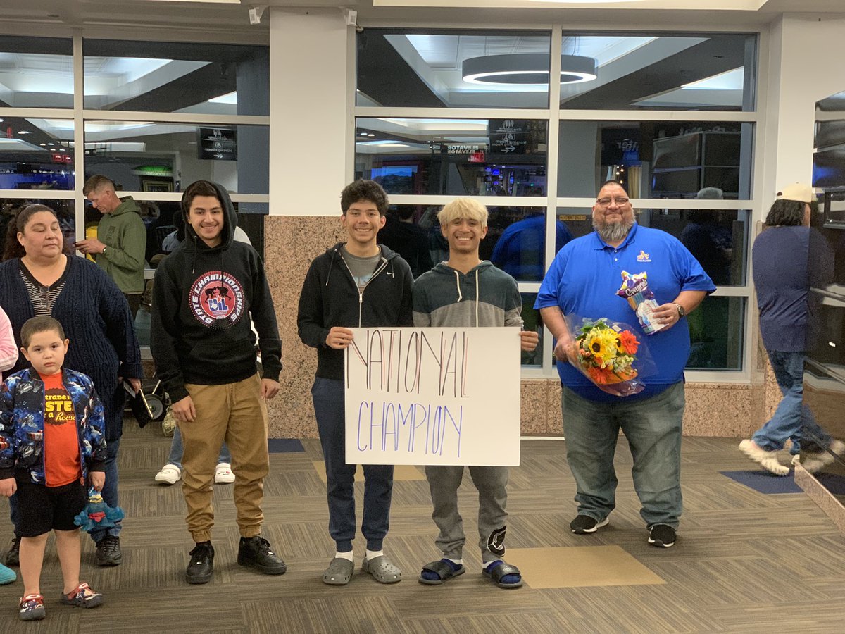 Americas_HS's tweet photo. Welcome Home @ericacobos24! @BlazerNationAHS is extremely proud! @cobos_fred @Americas_HS Thank you El Paso Airport for lighting us up in Blue, Red and white! 🫶🏻💙❤️ https://t.co/vc82aXZOQq