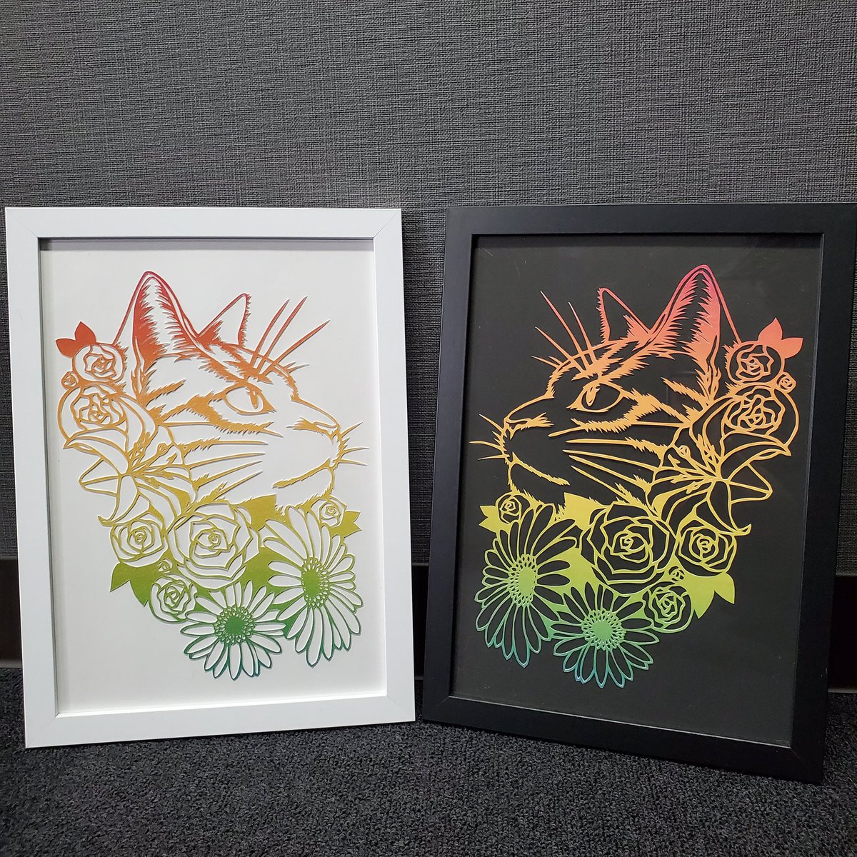 ATkirie's tweet photo. 猫と花束ver.Rainbow

以前より作っていた猫と花束シリーズの新色出来ました。
某24時間チャリティー番組みたいと言われました

売上は全て保護猫たちの為に充てるのであながち間違ってはいない👍
今後Minneで販売ページ作ります！
 #ねこといっしょ #NYAWREKA  #切り絵 #保護猫 https://t.co/LT9anWQjZ3