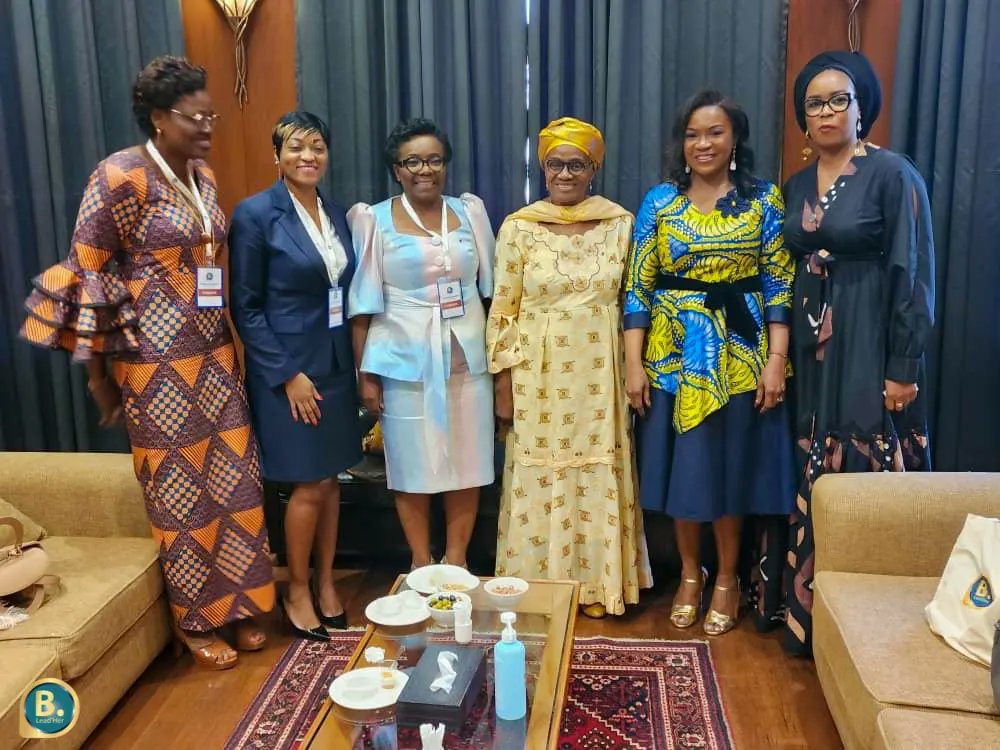 Carole_M_Elongo's tweet photo. Nous adressons tous nos remerciements à S.E Marie-Thérèse ABENA ONDOA, Ministre de la Promotion de la Femme et de la Famille d'être la marraine de cette activité de la @Bleadher1B ACADEMY, et de nous avoir honorés de sa présence.
@NBathily @AbiraBonfoh @GiseleBusima https://t.co/lTeZjwTaKm