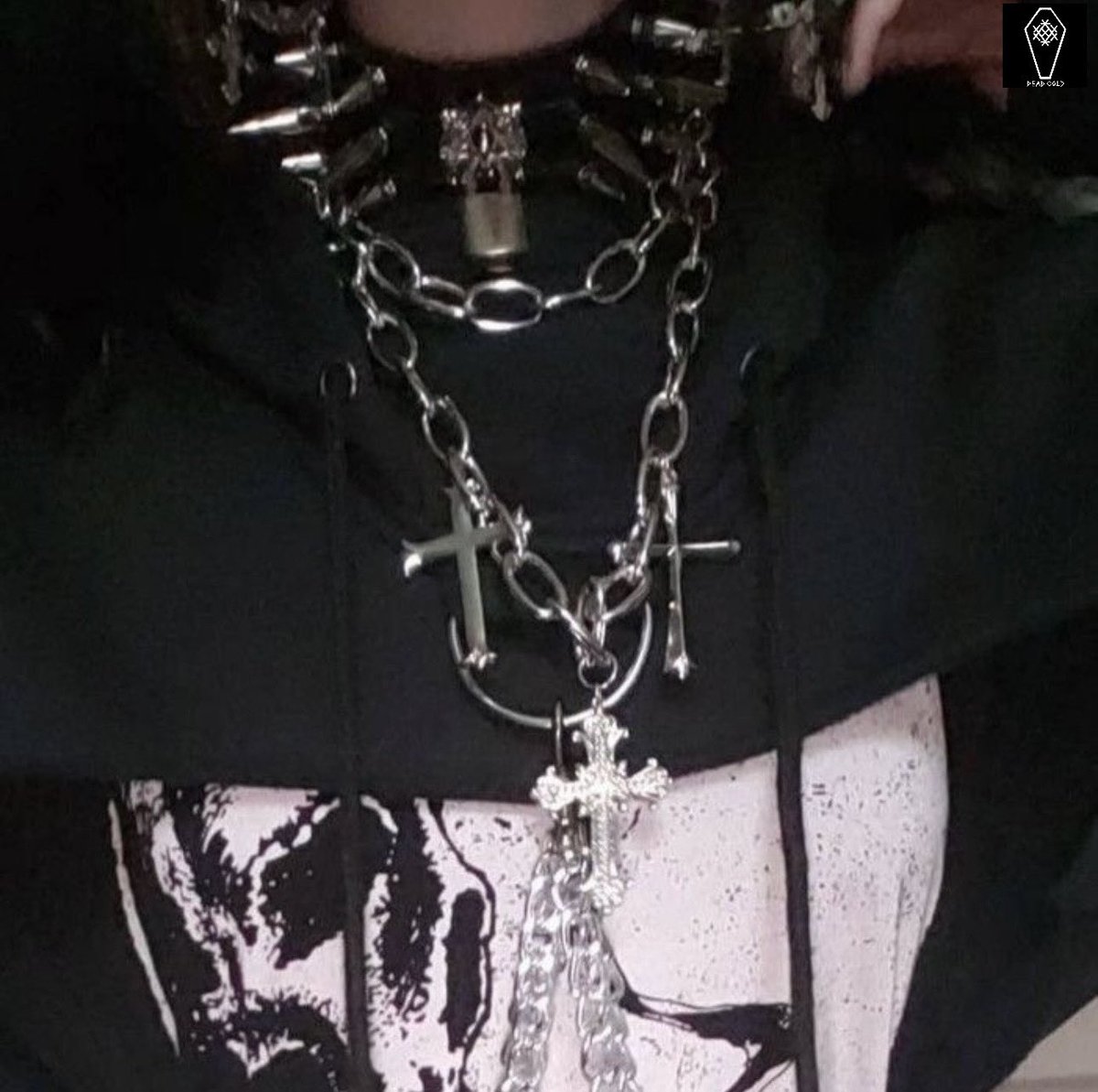 DEADCOLDCULT's tweet photo. figure 111
x
x
x

#goth #grunge #edgy #alt #emo #style #egirl #girls #like #emomusic #nugoth #punk #deadcoldcult #metalcore #wallpaper #follow #emogirl #emogirls #egirls #emoscene #girls #deadcold #explore #discover #viral #gothgirl #vampire #nsfw #girl #dead https://t.co/euQCFWsK6T