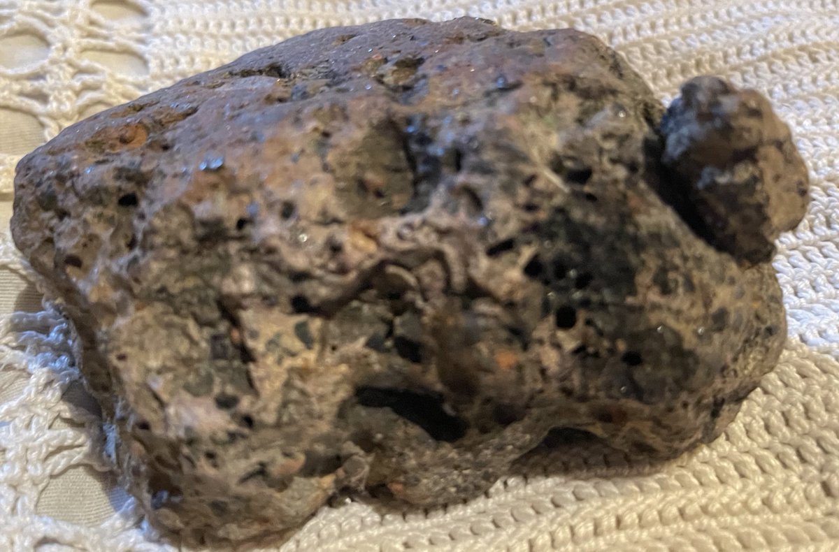 FossilsPossible's tweet photo. A #newDiscovery #meteorite #magnetic #rare #spacerocks in our #ImpossibleFossil Collection! Check it out!!! @StartupPro @elonmusk #astro #Space https://t.co/JvnSa8h0J6