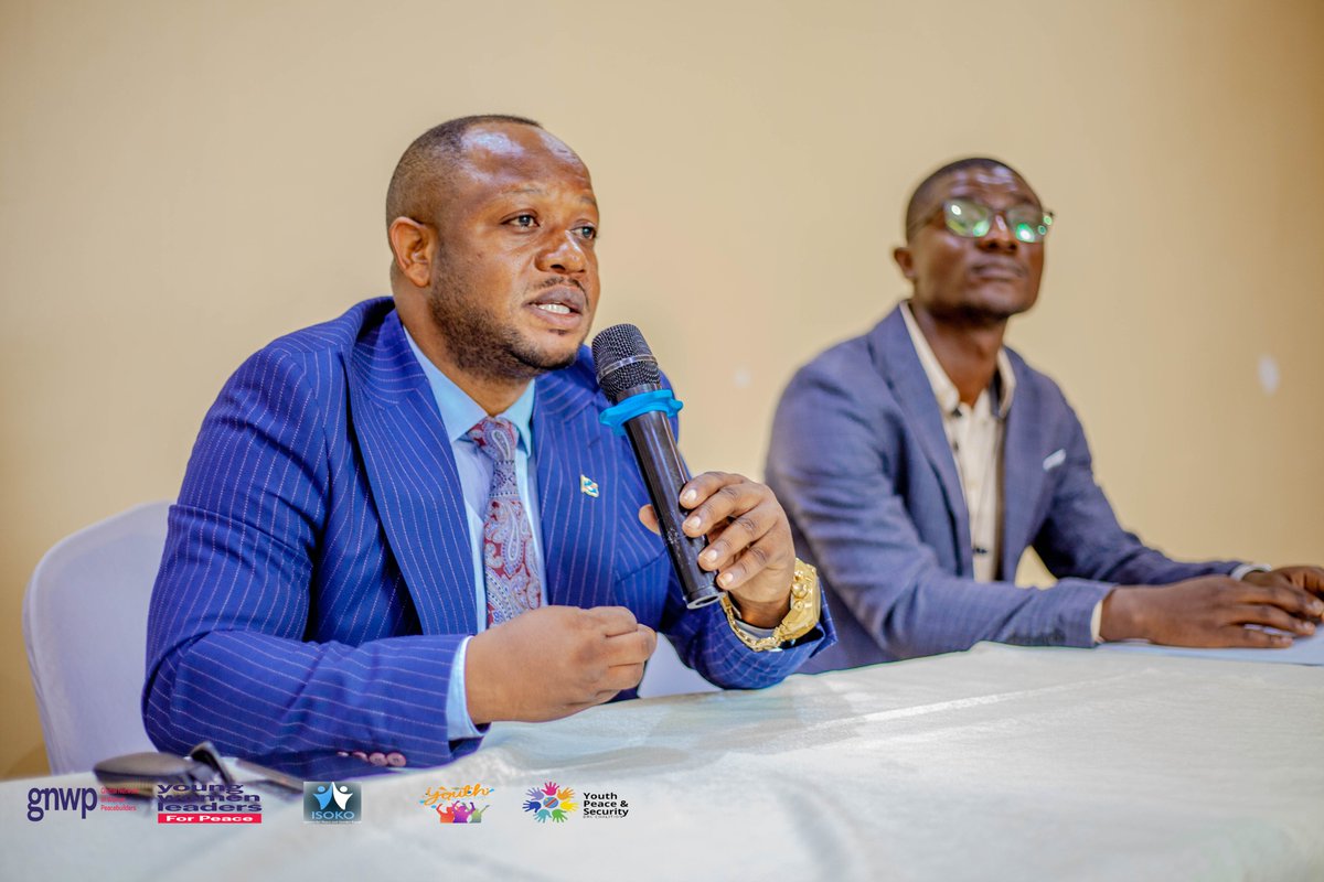 ErasmeEraste's tweet photo. Engagés pour la paix et la sécurité au @NordKivu6 , ce 3/03/2023 les discussions ont été trop enrichissantes pour la validation du document de plaidoyer de la localisation du PAN 2250
@gnwp_gnwp @CanadaRDC @RDC_JPS @peace_drc
@WY4PSinAfrica @FemmesPaixSec
#Localizing2250 https://t.co/iTHiS1p9zU