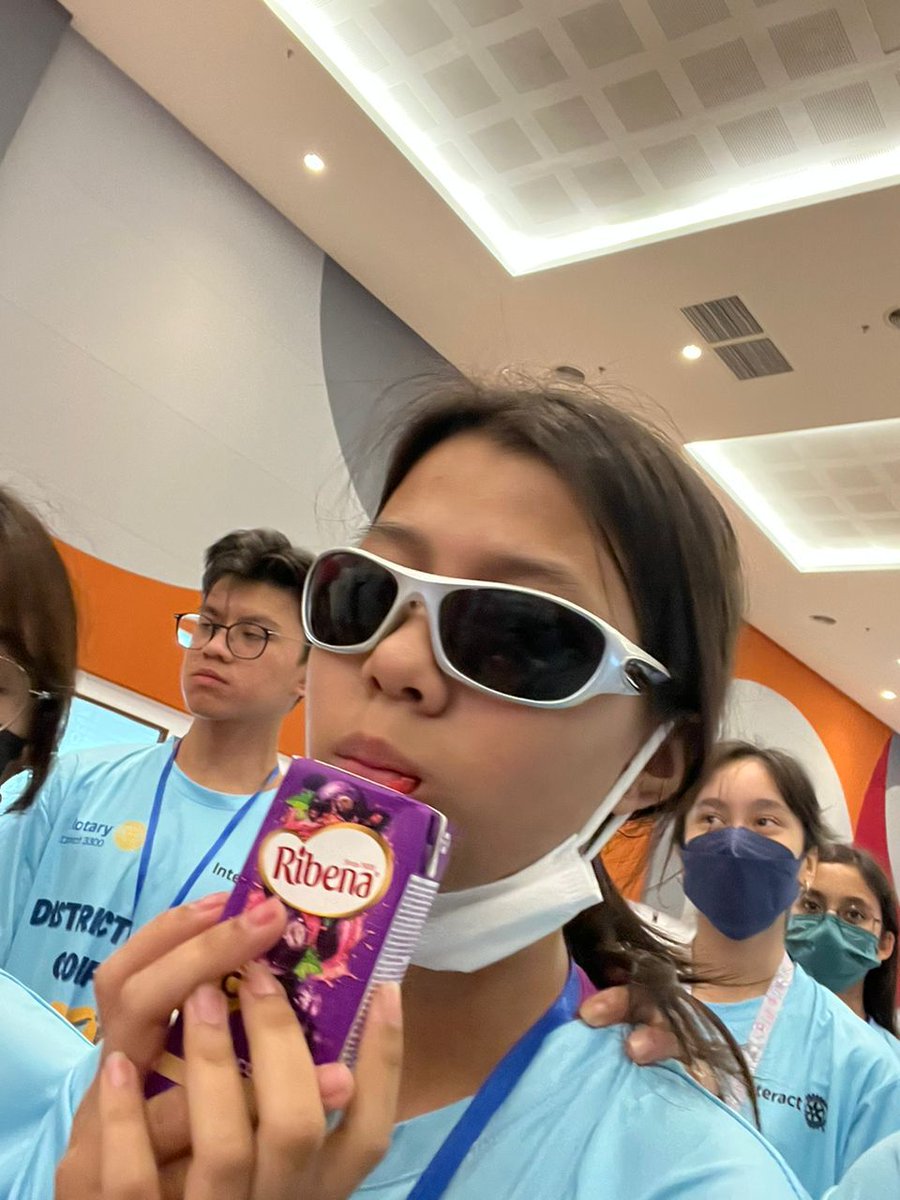 icsmksh's tweet image. Ooo here are some interesting facts about our President Rania 😍

'My jokes are hilarious (not really) I get awkward easily. I can do amazing impressions (Hermione Granger specifically). I love Luke Skywalker my cat 🐈and I think I'm a workaholic but still figuring it out ✨'