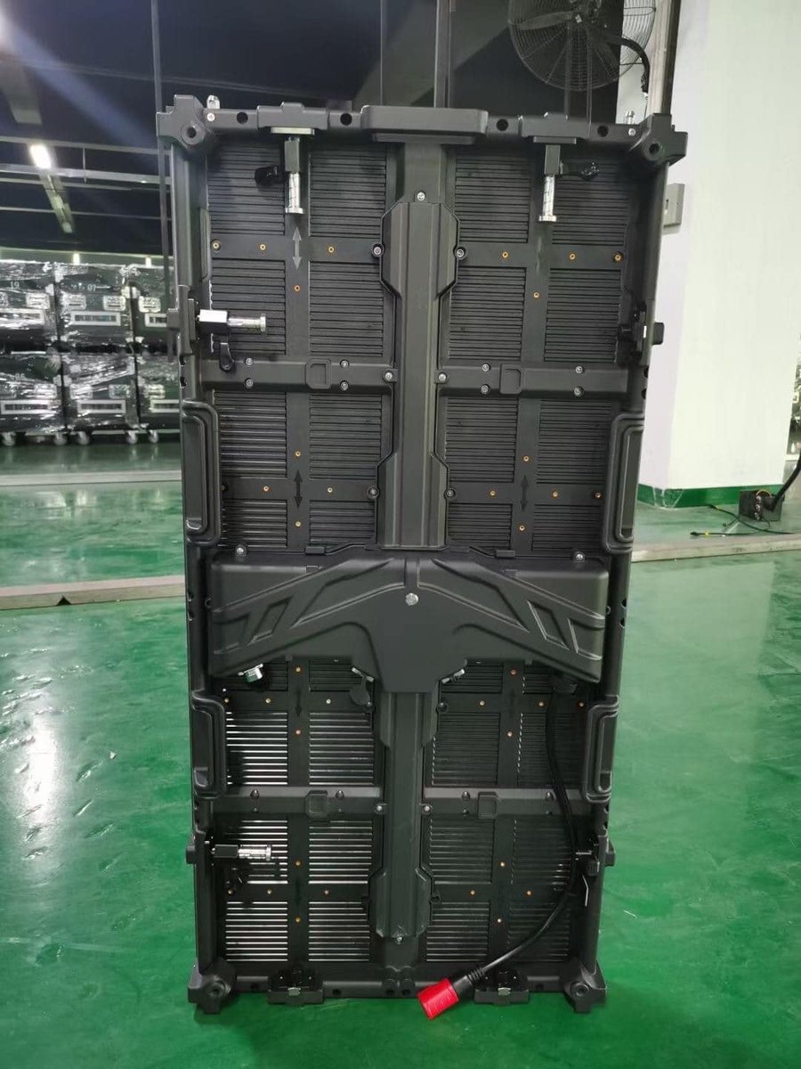 LeeLe07484214's tweet image. 🥕P3.91 indoor &amp;amp; outdoor led screen for rental 500*500 &amp;amp; 500*1000mm, 
🥕perfect effect with very good price
Welcome to consult 
🥕whatsapp/wechat +86 18485435824
#leddisplaymanufacturer #leddisplaypanel #rentalleddisplay #diecastindonesia #led #ledscreen #videowall #ledwall
