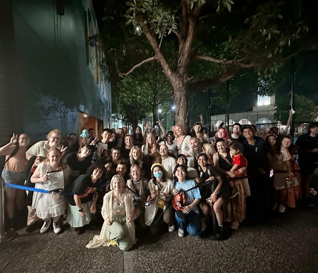 AuroraFranceOff's tweet photo. Some group photos of @AURORAmusic after the first show in  Sydney at the Liberty Hall (06/03/2023) 🇦🇺 

📷: Via inquilinaquimerica on IG
➡️ https://t.co/QWCx9UWU9D https://t.co/GGUpNW3OTt
