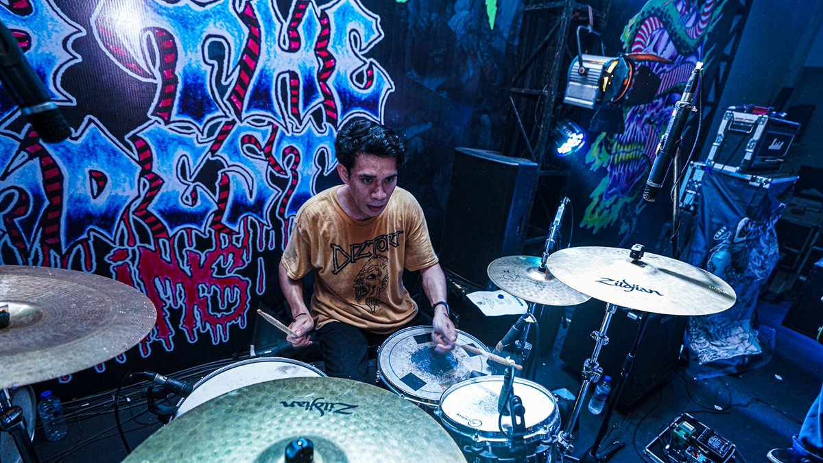 CHECK YOUR HEAD tweet media