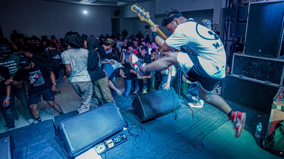 CHECK YOUR HEAD tweet media