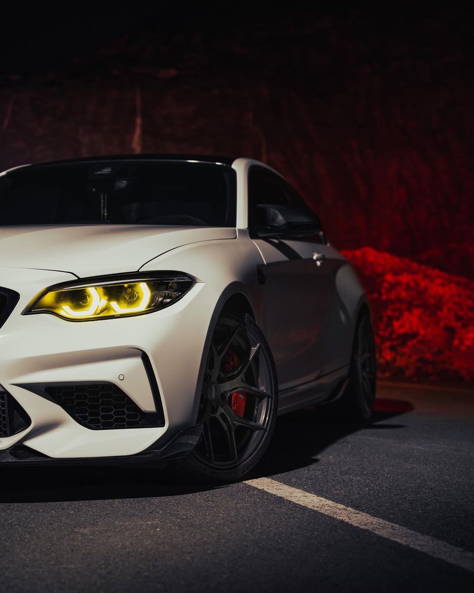 حان وقت ظهور الوحش. 😎

📷: نشكر @mcarnirvana  و @mloookss على مشاركة هذه الصور المميزة!
انشروا صوركم مع هاشتاغ BMWOman# لتحظوا بفرصة نشرها على صفحتنا.

#BMWOman #BMWM2 #TheM2