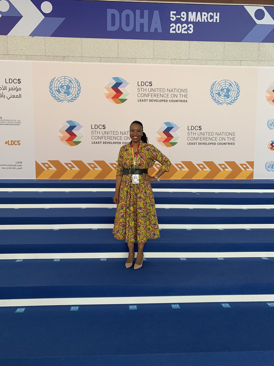 ADiallo_EIFWTO's tweet photo. Happy to have met with Rose Pola Pricemou @rppola Minister of Planning and International Cooperation of 🇬🇳, @UNHighRep Fatima Rabab and remarkable African fashion designer #AlphaDi at #LDC5 in #DOHA @ITCnews @UNOHRLLS https://t.co/HQViaxcWeC