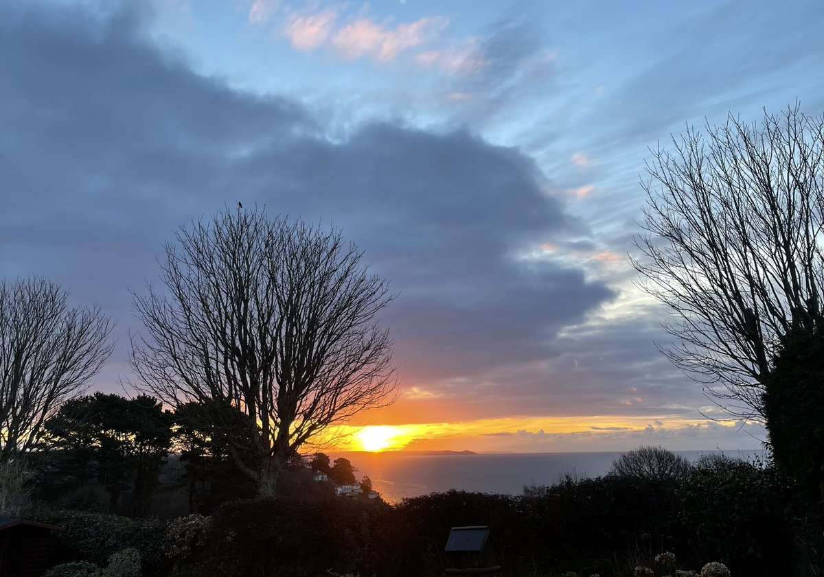 zancoo05's tweet photo. Good morning #Cornwall #sunrise https://t.co/sD2aBxv9xA