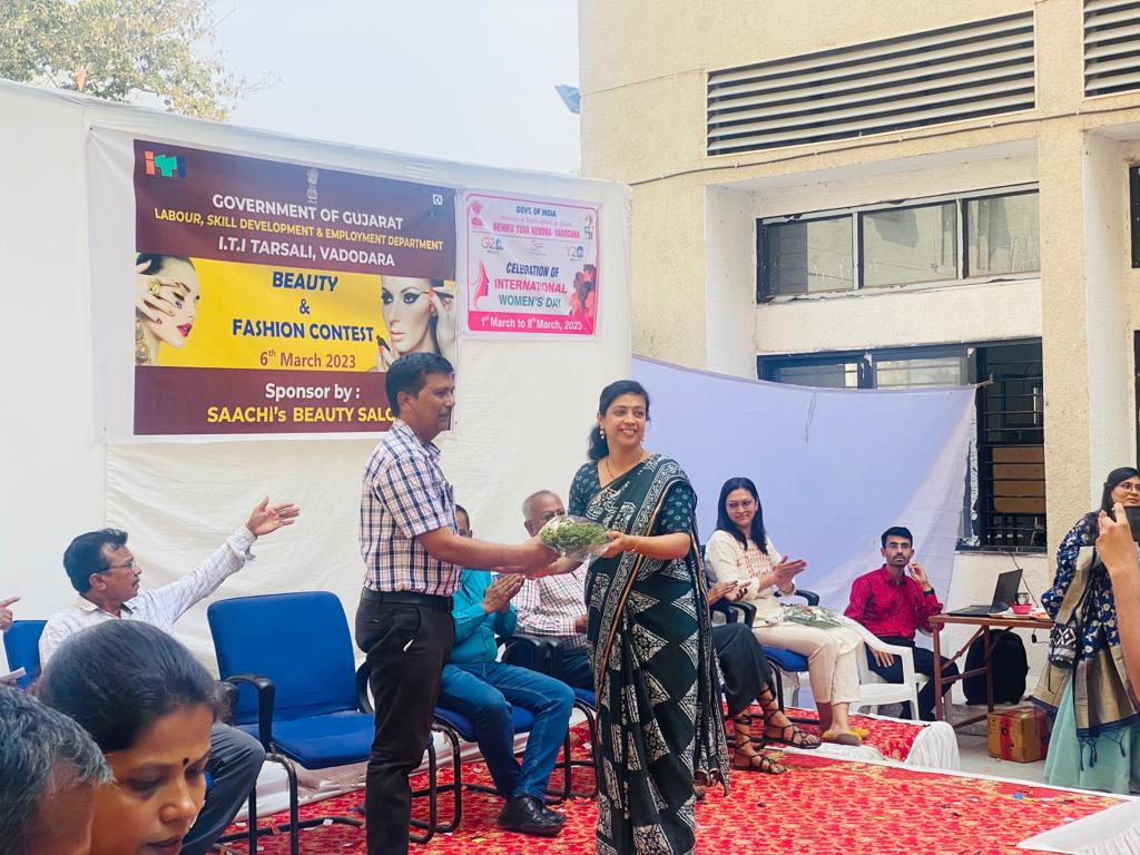 MYBVadodara's tweet photo. Nehru Yuva Kendra Vadodara Gujarat celebrated International Women's day at ITI Tarsali Vadodara
@Nyksindia @YASMinistry 
@nyksgujarat 
#NYKS 
#InternationalWomensDay2023 
#womenempowerment https://t.co/MnAkHuj222