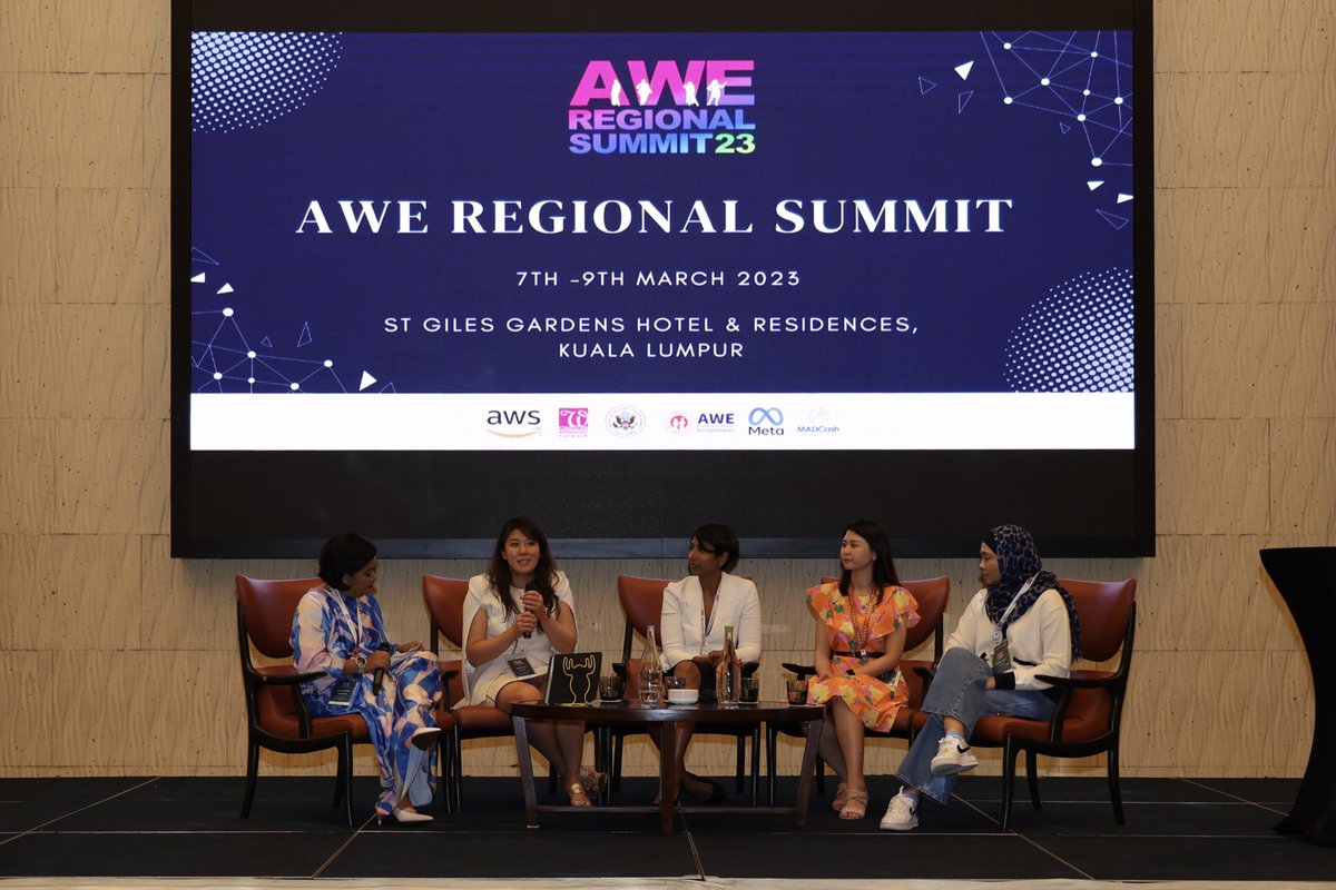 U.S. Embassy Kuala Lumpur (@usembassykl) on Twitter photo In her keynote address, <a href="/NancyZWang/">Nancy Wang</a>, general manager at <a href="/AWS/">Amazon Web Services</a> and founder of <a href="/AdvWomeninTech/">Advancing Women in Tech</a>, encouraged women entrepreneurs to leverage their passion in starting businesses that solve problems. #AWESummitKL #USSpeakerSeries #WanitaEmpowered In her keynote address, <a href="/NancyZWang/">Nancy Wang</a>, general manager at <a href="/AWS/">Amazon Web Services</a> and founder of <a href="/AdvWomeninTech/">Advancing Women in Tech</a>, encouraged women entrepreneurs to leverage their passion in starting businesses that solve problems. #AWESummitKL #USSpeakerSeries #WanitaEmpowered