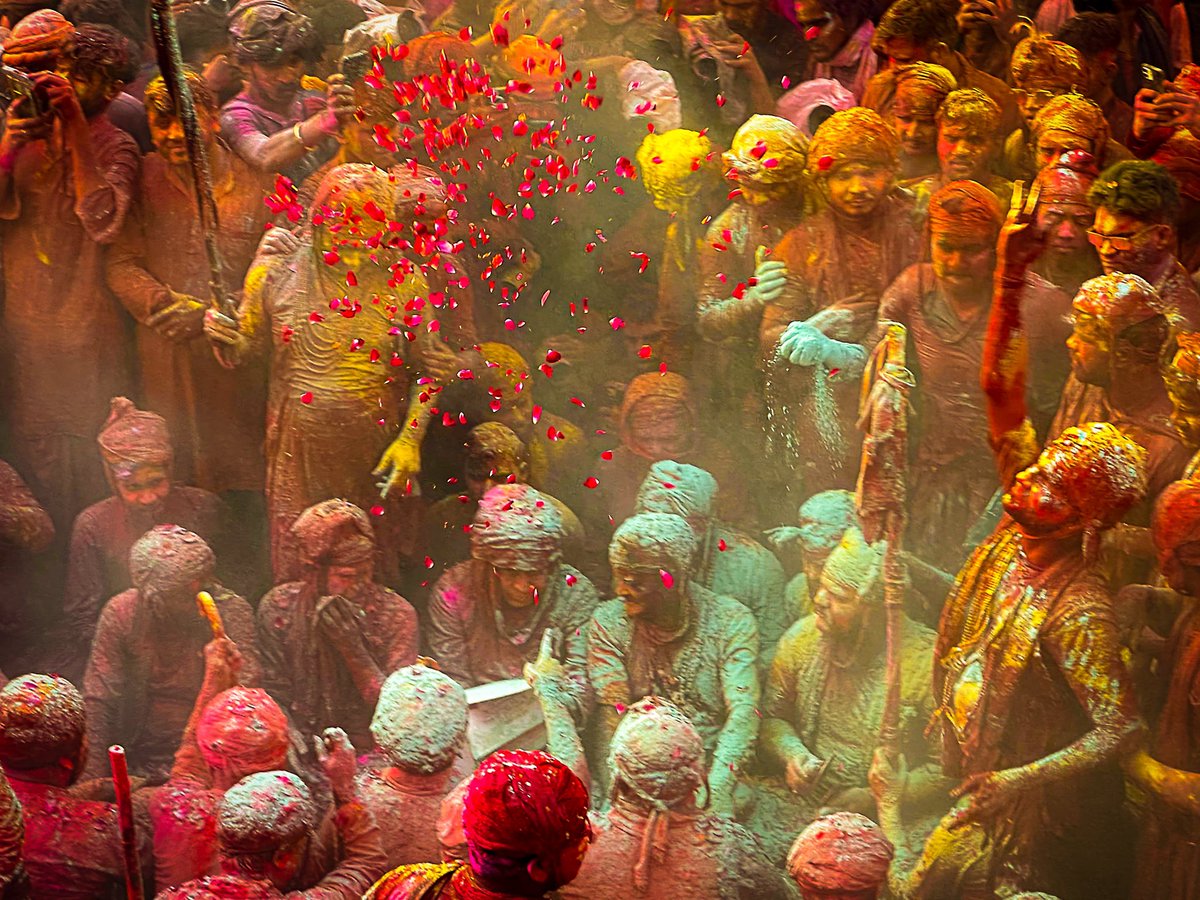 _capturecamera's tweet photo. Happy Holi everyone 💫🙏
.
.
#HappyHoli2023 #happyholi #Holi #Holi2023 #shotoniphone14pro #shotoniphone https://t.co/c4N7JoVicw