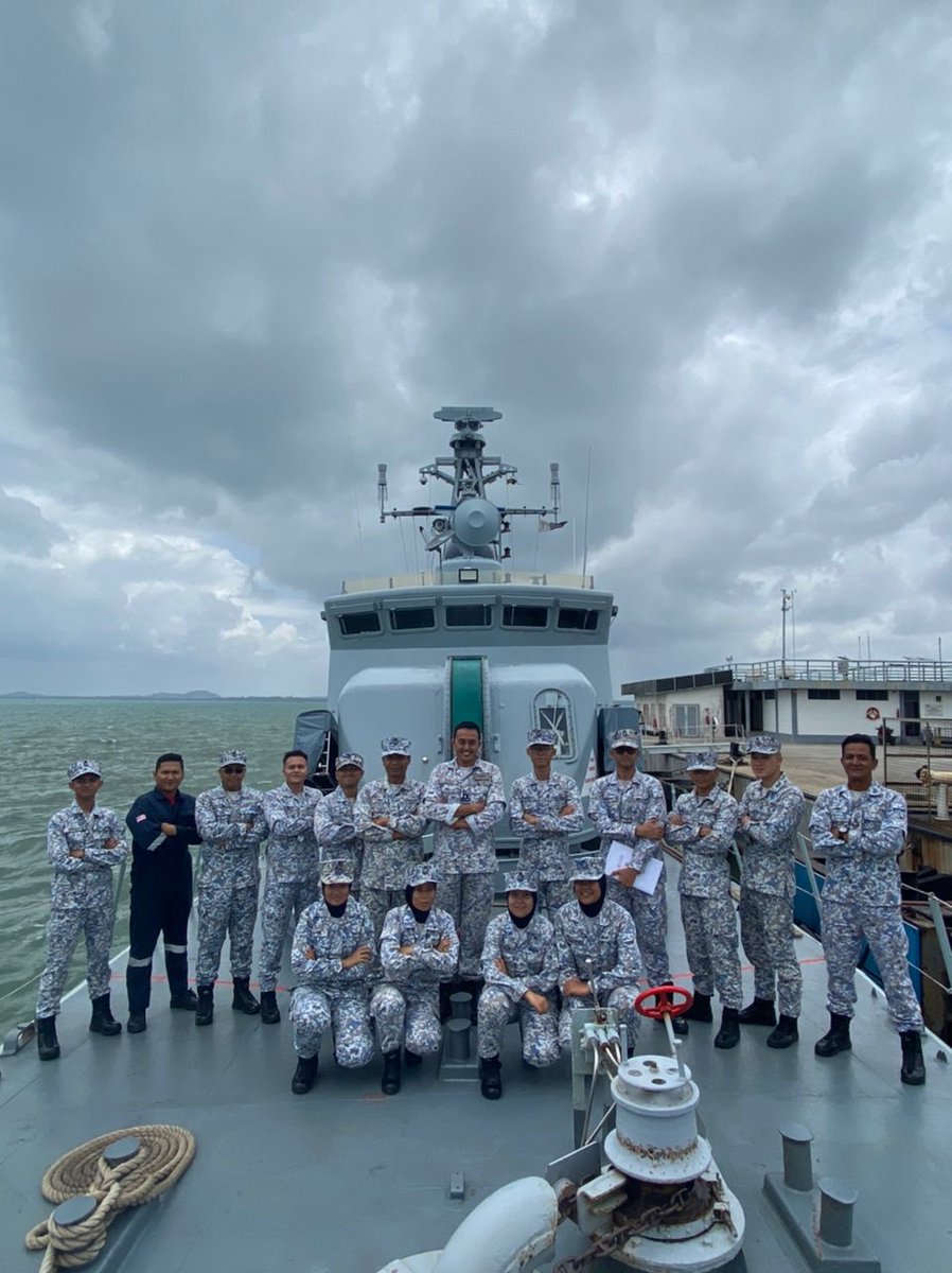 7 Mac 23; Alhamdulillah <a href="/kdhandalan/">KD HANDALAN</a> berjaya membantu menyediakan platform untuk Kursus Asas Pra Tauliah (KAPT) PSSTLDM.

‘Power Is Gained By Sharing Knowledge, Not Hoarding It’.

#VenomCrew3511
<a href="/tldm_rasmi/">Royal Malaysian Navy</a>
<a href="/Mawilla_1/">MAWILLA 1</a> 
@MkSimpanan